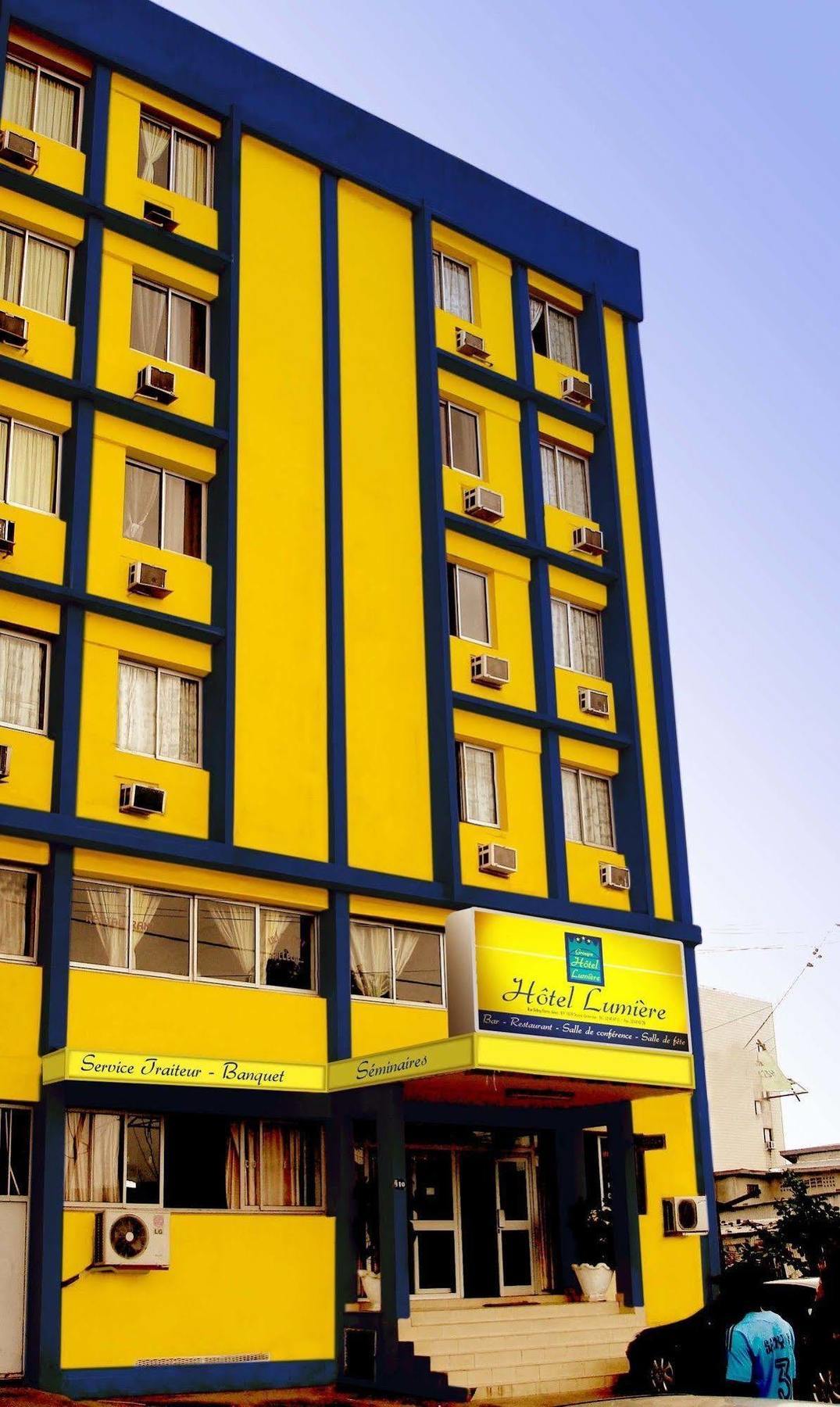 Hotel Lumiere Akwa Douala Exterior photo